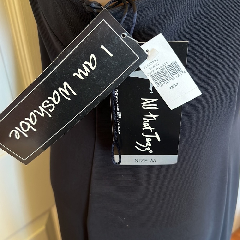 Black sleeveless maxi with crisscross back and slit to knee NWT SzM washable - Picture 2 of 4